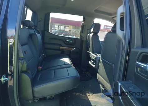 2021 Chevrolet Silverado 1500 4Wd Short Bed Lt Trail Boss z USA, uszkodzony, nr VIN 3GCPYFEL1MG224134